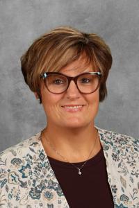 Image of Julie Lundeen